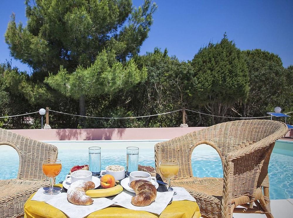 Hotel Mezzaluna Carloforte  Dış mekan fotoğraf