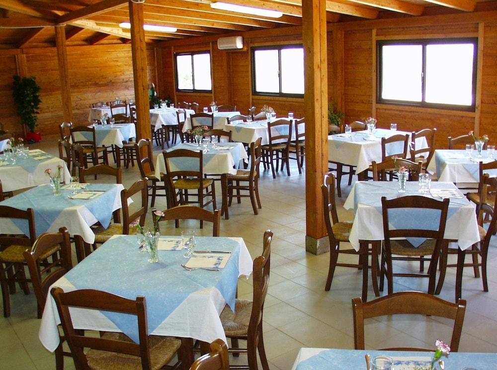 Hotel Mezzaluna Carloforte  Dış mekan fotoğraf