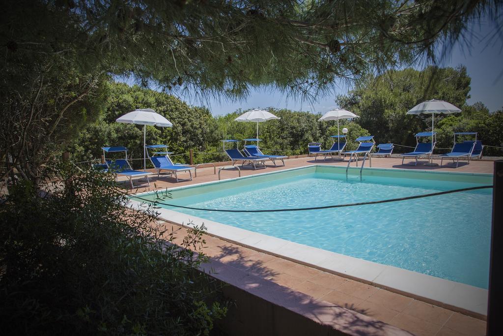 Hotel Mezzaluna Carloforte  Dış mekan fotoğraf
